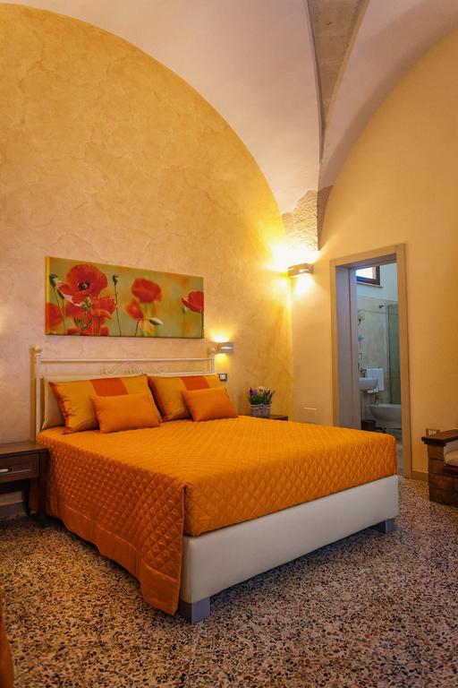 Le Radici Hotel อุจจาโน ลาเคียซา ภายนอก รูปภาพ